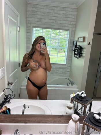 desireeluckeyfree0