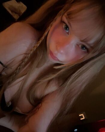Diovana Konigsreuter Leaked Nude OnlyFans (Photo 2)
