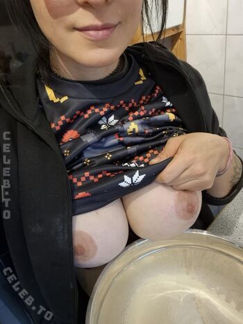DizzyDora