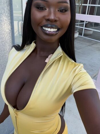Doshadeng Leaked Nude OnlyFans (Photo 4)