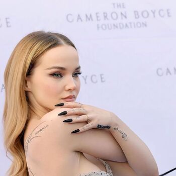 Dove Cameron