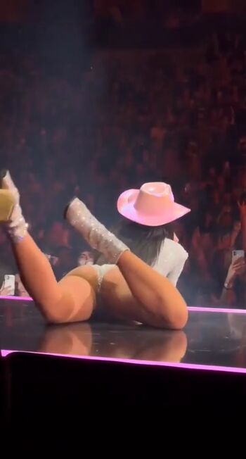 Dua Lipa
