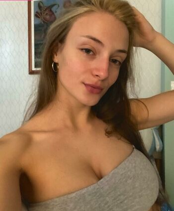 Duckiedoll Leaked Nude OnlyFans (Photo 5)