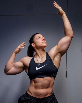 Dunja Bitar Leaked Nude OnlyFans (Photo 7)