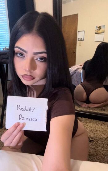 Dzesscx Leaked Nude OnlyFans (Photo 9)