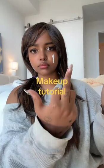 Earthtokhadija Leaked Nude OnlyFans (Photo 3)