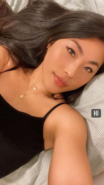 East Asian Gym Girls Leaked Nude OnlyFans (Photo 7)