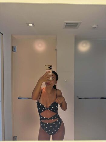 eatingalonediaries Leaked Nude OnlyFans (Photo 2)