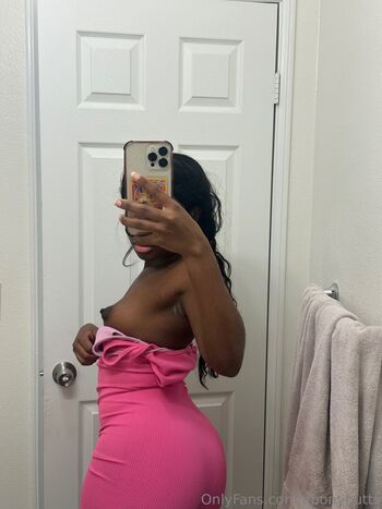 ebonybutts