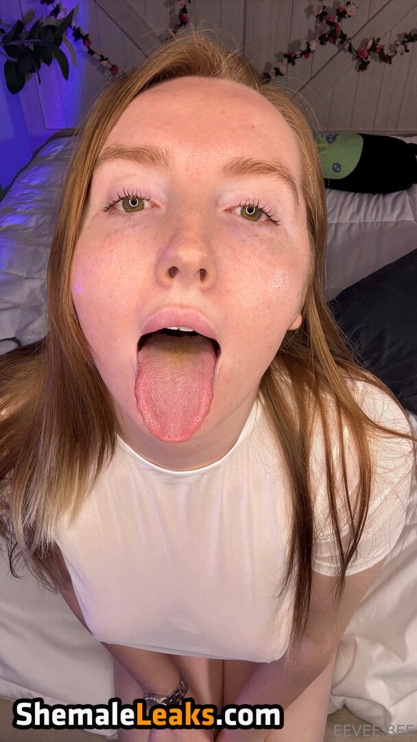 Eevee Bee / Eeveebeeshow / eevee_bee / eeveethebee Nude OnlyFans (Photo 528)