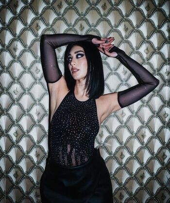Elif Demirezer Leaked Nude OnlyFans (Photo 17)