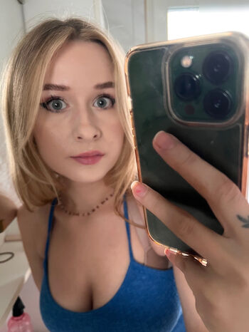 Elina Leaked Nude OnlyFans (Photo 25)
