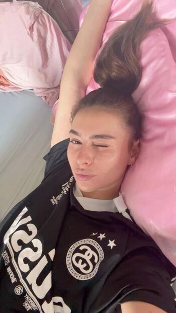 Elisa Valoren Leaked Nude OnlyFans (Photo 3)