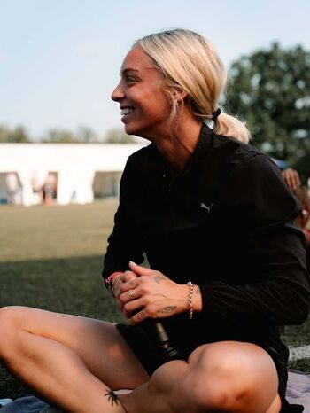 Elizabeth Clay Leaked Nude OnlyFans (Photo 11)