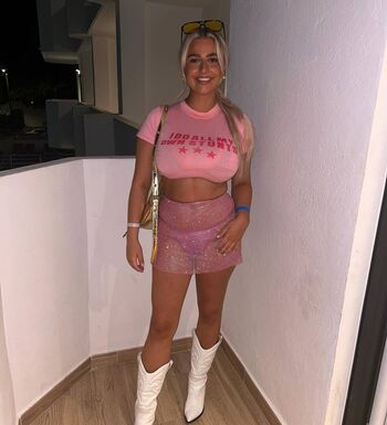 Elizabeth Taylor Leaked Nude OnlyFans (Photo 28)