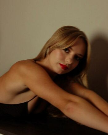 elizavettka Leaked Nude OnlyFans (Photo 9)