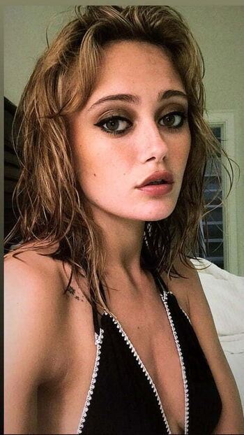 Ella Purnell Leaked Nude OnlyFans (Photo 162)