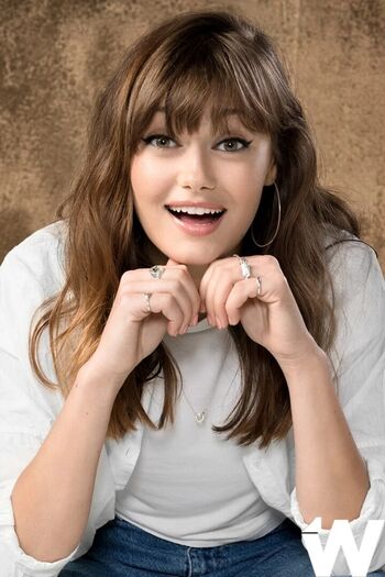 Ella Purnell