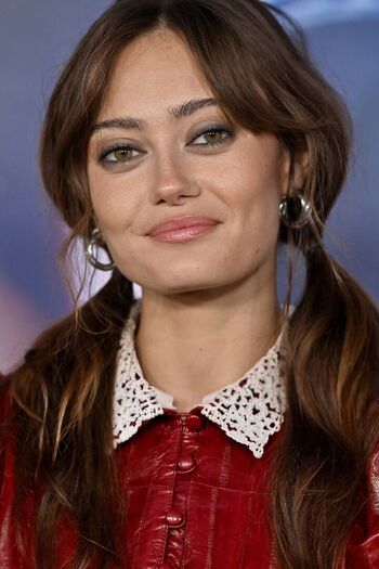 Ella Purnell