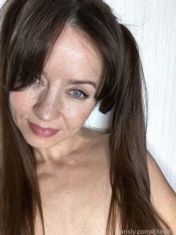 Elleelfa Leaked Nude OnlyFans (Photo 11)