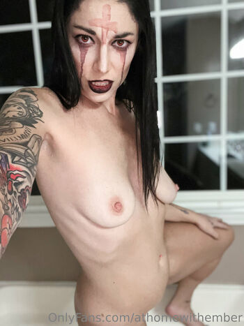 embershome Leaked Nude OnlyFans (Photo 24)