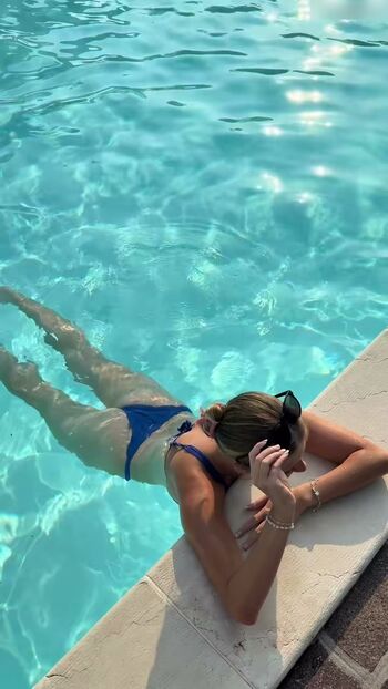 Emelybasics Leaked Nude OnlyFans (Photo 4)