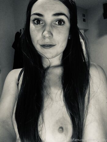 emeraldskky Leaked Nude OnlyFans (Photo 378)