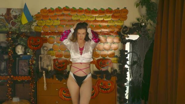 Emily Bloom Leaked Nude OnlyFans (Photo 2814)