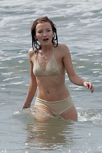 Emily Browning Leaked Nude OnlyFans (Photo 20)