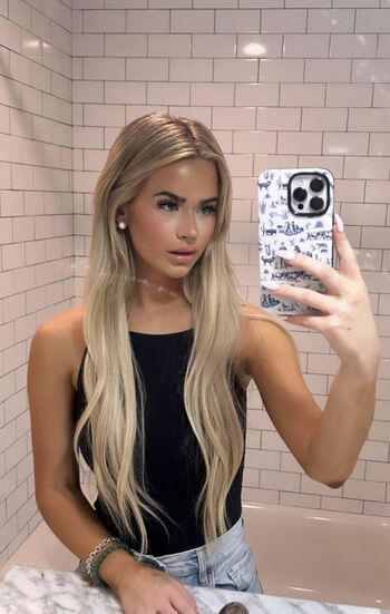 Emily Elizabeth Leaked Nude OnlyFans (Photo 125)