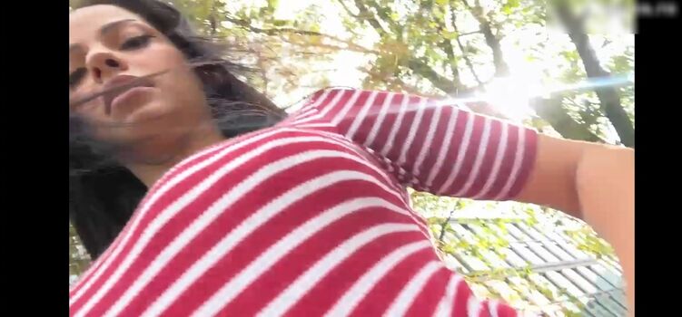 Emily Furz Leaked Nude OnlyFans (Photo 5)