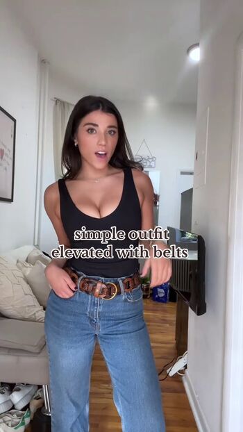 Emily Garofalo Leaked Nude OnlyFans (Photo 2)