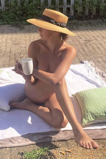 Emily.hana Leaked Nude OnlyFans (Photo 8)