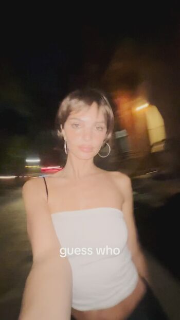 Emily Ratajkowski