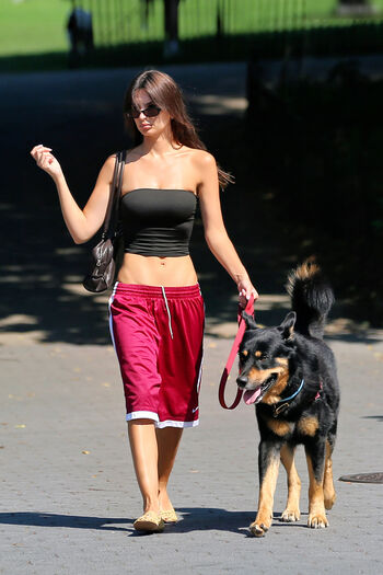 Emily Ratajkowski