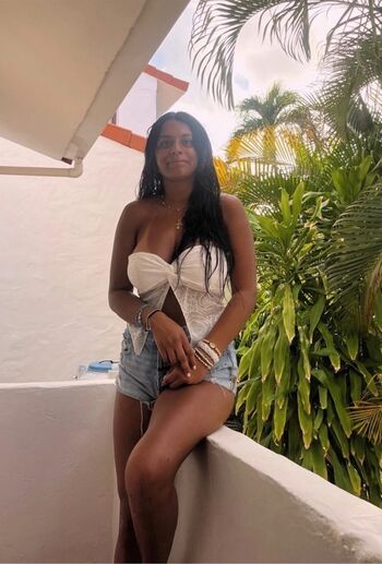 emily.santttt Leaked Nude OnlyFans (Photo 21)