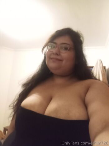 emily726 Leaked Nude OnlyFans (Photo 27)