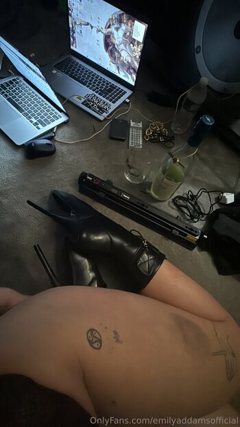 emilyaddamsofficial