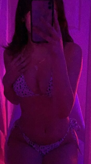 Emilykr0pp Leaked Nude OnlyFans (Photo 5)
