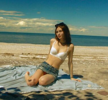 Emilykr0pp Leaked Nude OnlyFans (Photo 10)