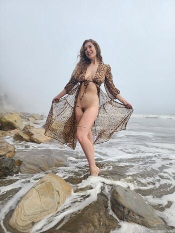 emilyrainey Leaked Nude OnlyFans (Photo 34)