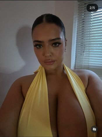 emilyrose158 Leaked Nude OnlyFans (Photo 1)