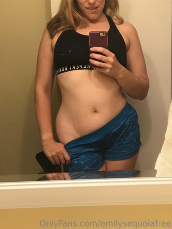 emilysequoiafree Leaked Nude OnlyFans (Photo 22)