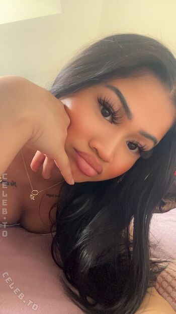 Eminedere Leaked Nude OnlyFans (Photo 7)