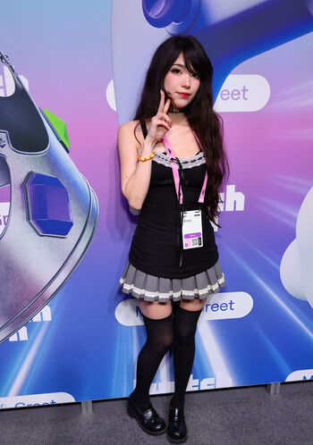 Emiru Leaked Nude OnlyFans (Photo 1113)