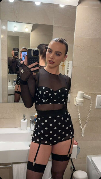 Emma Brooks Leaked Nude OnlyFans (Photo 1266)