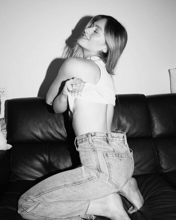 Emma Greenberg Leaked Nude OnlyFans (Photo 22)