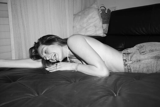 Emma Greenberg Leaked Nude OnlyFans (Photo 27)