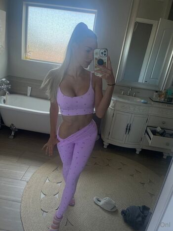 Emma Hix