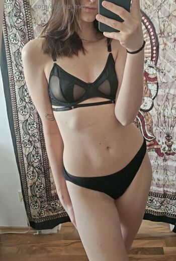 emma_mel